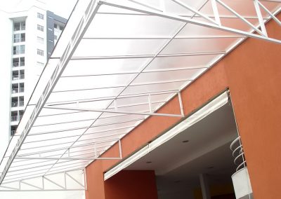 toldo_reto_policarbonato_cristal